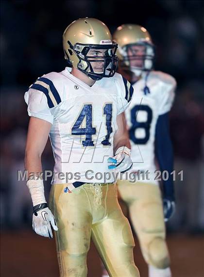 Thumbnail 1 in Hartselle vs. Briarwood Christian (AHSAA 5A Semifinal) photogallery.