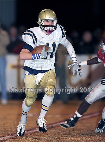 Thumbnail 3 in Hartselle vs. Briarwood Christian (AHSAA 5A Semifinal) photogallery.