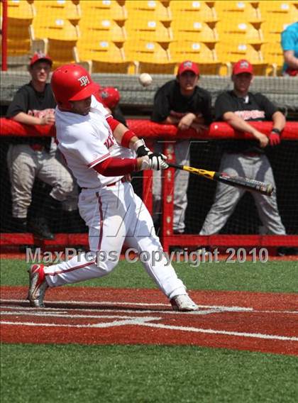 Thumbnail 1 in Newport vs. Dixie Heights (9th Region Tournament) photogallery.