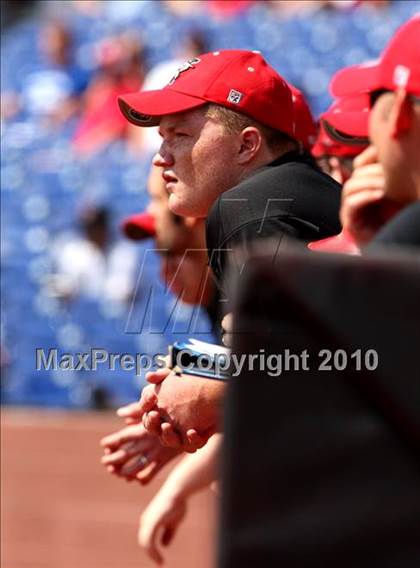 Thumbnail 3 in Newport vs. Dixie Heights (9th Region Tournament) photogallery.