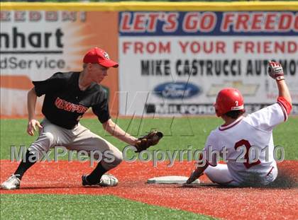 Thumbnail 3 in Newport vs. Dixie Heights (9th Region Tournament) photogallery.