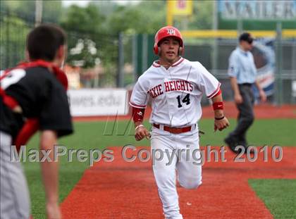 Thumbnail 2 in Newport vs. Dixie Heights (9th Region Tournament) photogallery.