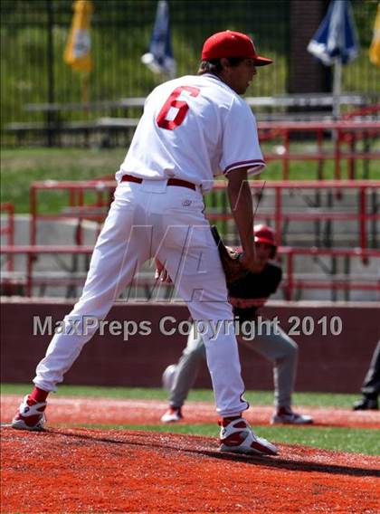 Thumbnail 3 in Newport vs. Dixie Heights (9th Region Tournament) photogallery.