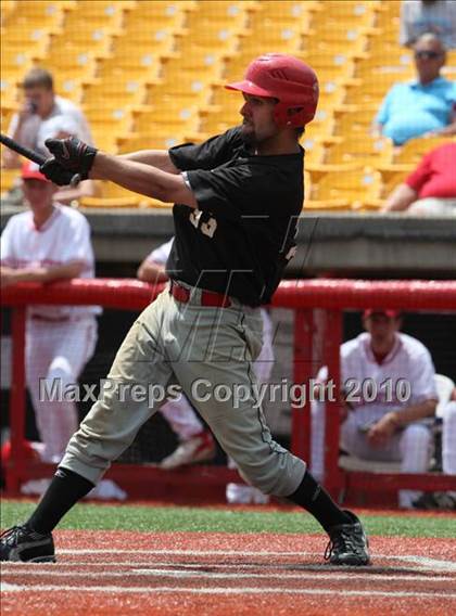 Thumbnail 3 in Newport vs. Dixie Heights (9th Region Tournament) photogallery.