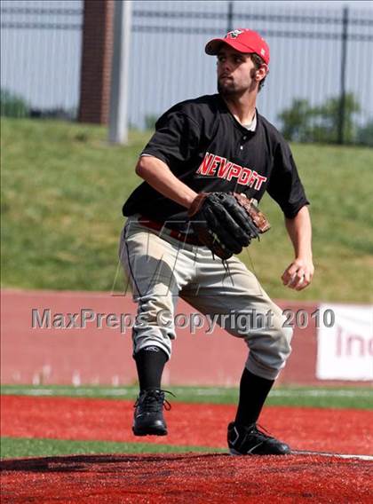 Thumbnail 2 in Newport vs. Dixie Heights (9th Region Tournament) photogallery.