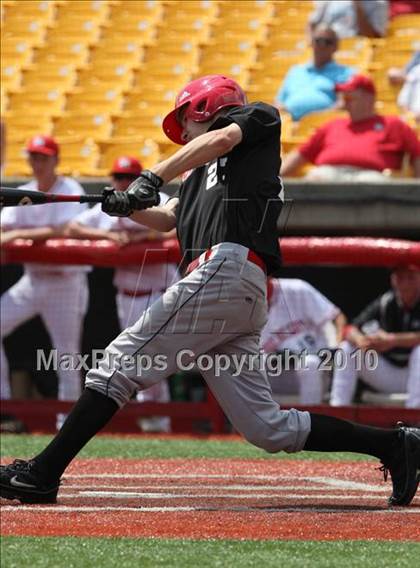 Thumbnail 3 in Newport vs. Dixie Heights (9th Region Tournament) photogallery.