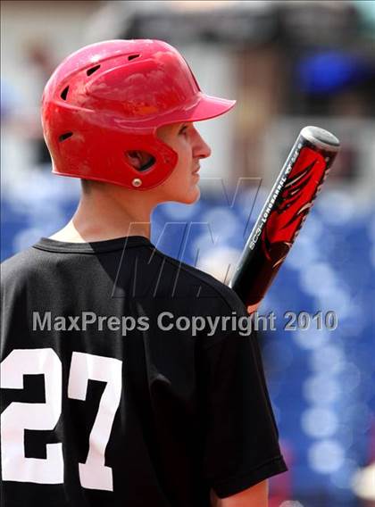 Thumbnail 3 in Newport vs. Dixie Heights (9th Region Tournament) photogallery.