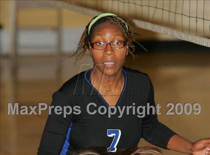 Thumbnail 1 in Bear Creek vs. Linden (Edison Viking Classic) photogallery.