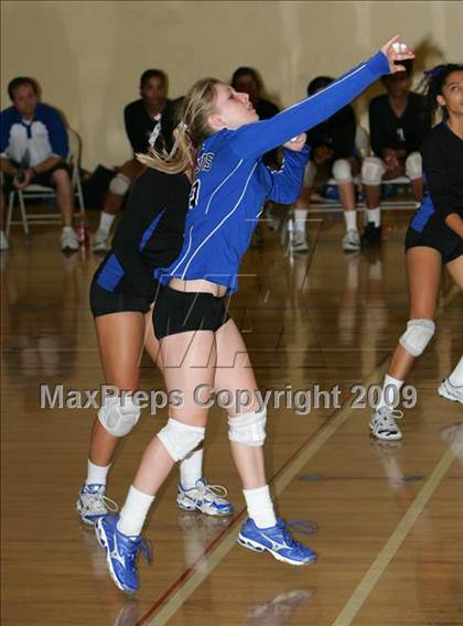 Thumbnail 1 in Bear Creek vs. Linden (Edison Viking Classic) photogallery.