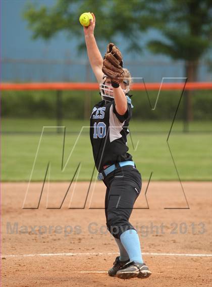 Thumbnail 1 in Belding vs Grand Rapids Christian (MHSAA Division 2 Regional Playoff) photogallery.