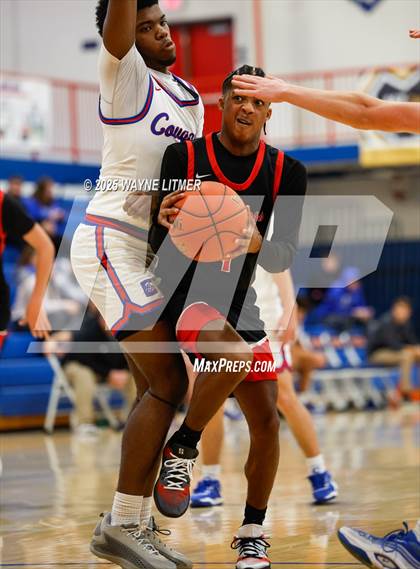 Thumbnail 2 in JV: Holy Cross @ Conner photogallery.