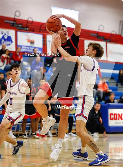 Thumbnail 1 in JV: Holy Cross @ Conner photogallery.