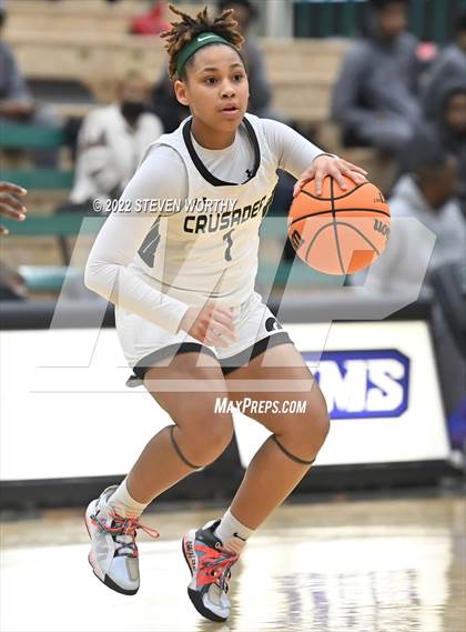 Thumbnail 3 in Grace Christian vs. Victory Christian Center (NCISAA 1A State Championship) photogallery.