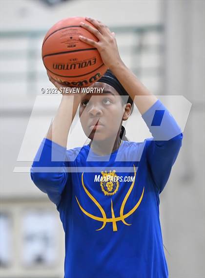 Thumbnail 3 in Grace Christian vs. Victory Christian Center (NCISAA 1A State Championship) photogallery.