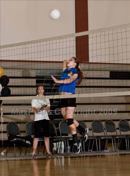 Thumbnail 2 in Desert Christian @ Xavier Prep photogallery.