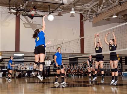 Thumbnail 2 in Desert Christian @ Xavier Prep photogallery.