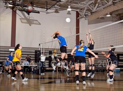 Thumbnail 2 in Desert Christian @ Xavier Prep photogallery.