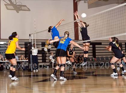 Thumbnail 2 in Desert Christian @ Xavier Prep photogallery.