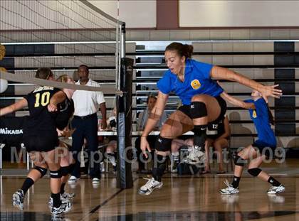 Thumbnail 2 in Desert Christian @ Xavier Prep photogallery.