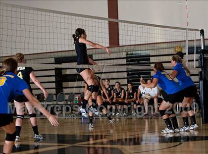 Thumbnail 2 in Desert Christian @ Xavier Prep photogallery.