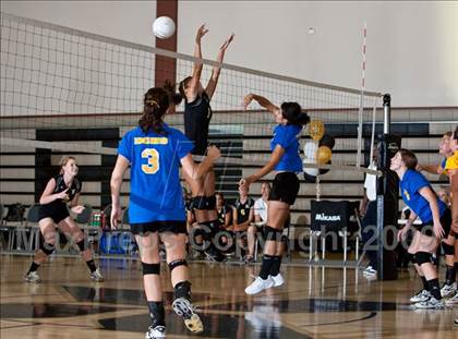 Thumbnail 2 in Desert Christian @ Xavier Prep photogallery.