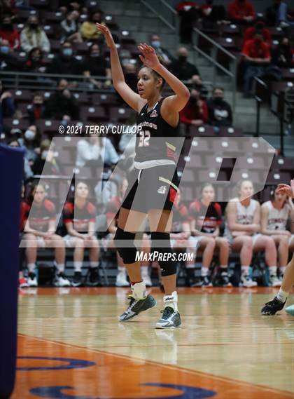 Thumbnail 1 in Judge Memorial vs. Grantsville (UHSAA 3A Quarterfinal) photogallery.