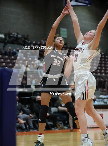 Thumbnail 1 in Judge Memorial vs. Grantsville (UHSAA 3A Quarterfinal) photogallery.