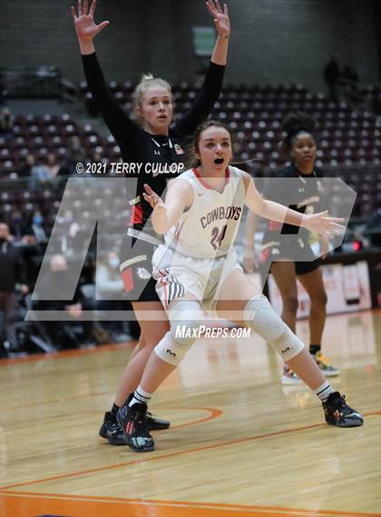 Thumbnail 3 in Judge Memorial vs. Grantsville (UHSAA 3A Quarterfinal) photogallery.