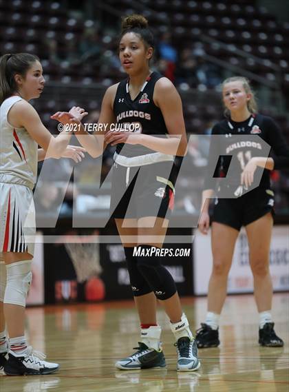 Thumbnail 1 in Judge Memorial vs. Grantsville (UHSAA 3A Quarterfinal) photogallery.