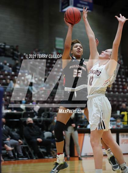 Thumbnail 3 in Judge Memorial vs. Grantsville (UHSAA 3A Quarterfinal) photogallery.