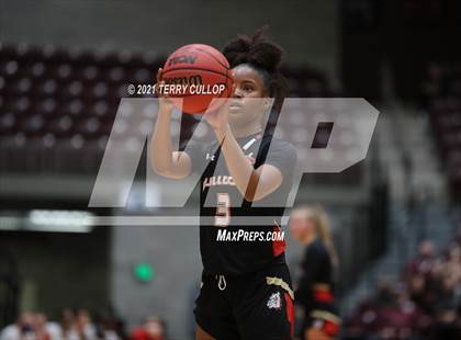 Thumbnail 3 in Judge Memorial vs. Grantsville (UHSAA 3A Quarterfinal) photogallery.
