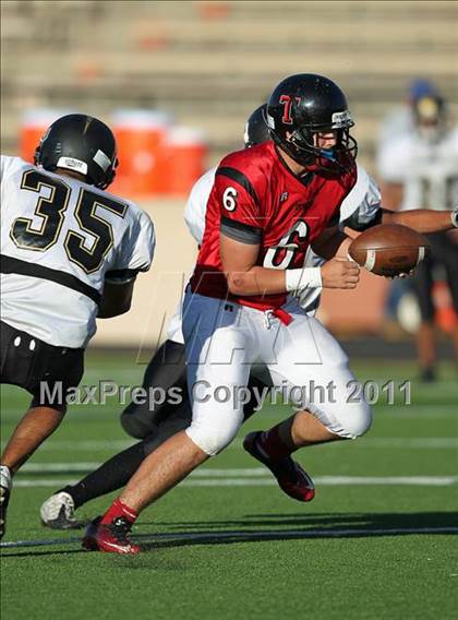 Thumbnail 3 in Lubbock High @ Amarillo Tascosa JV photogallery.