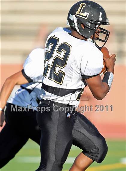Thumbnail 2 in Lubbock High @ Amarillo Tascosa JV photogallery.