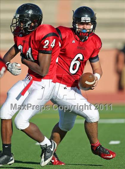 Thumbnail 1 in Lubbock High @ Amarillo Tascosa JV photogallery.