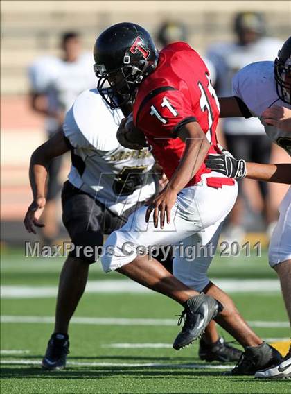 Thumbnail 1 in Lubbock High @ Amarillo Tascosa JV photogallery.