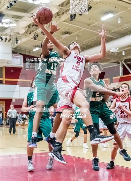 Thumbnail 2 in FR: Moreau Catholic @ James Logan photogallery.