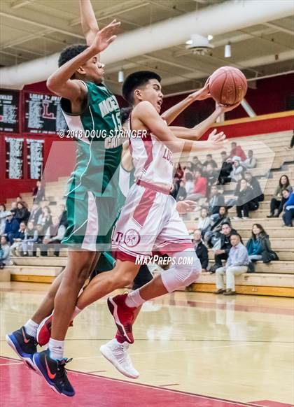 Thumbnail 3 in FR: Moreau Catholic @ James Logan photogallery.