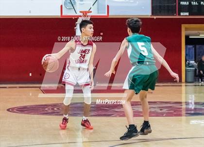 Thumbnail 2 in FR: Moreau Catholic @ James Logan photogallery.