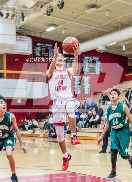 Thumbnail 1 in FR: Moreau Catholic @ James Logan photogallery.