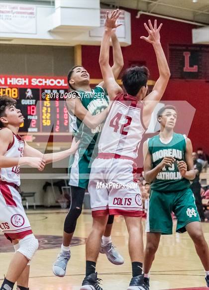 Thumbnail 3 in FR: Moreau Catholic @ James Logan photogallery.