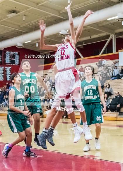 Thumbnail 2 in FR: Moreau Catholic @ James Logan photogallery.