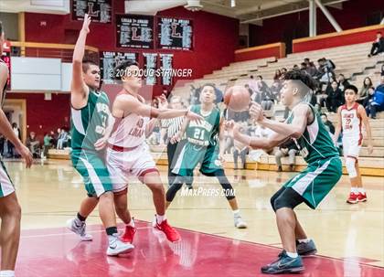 Thumbnail 3 in FR: Moreau Catholic @ James Logan photogallery.