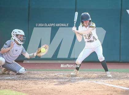 Thumbnail 2 in Neches vs. Jonesboro (UIL 1A Softball Final) photogallery.