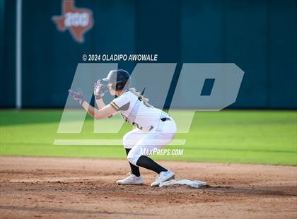 Thumbnail 1 in Neches vs. Jonesboro (UIL 1A Softball Final) photogallery.
