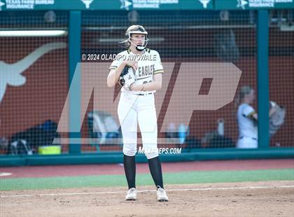 Thumbnail 1 in Neches vs. Jonesboro (UIL 1A Softball Final) photogallery.