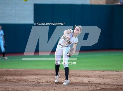 Thumbnail 3 in Neches vs. Jonesboro (UIL 1A Softball Final) photogallery.