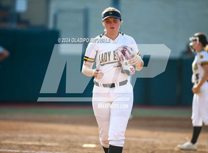 Thumbnail 1 in Neches vs. Jonesboro (UIL 1A Softball Final) photogallery.