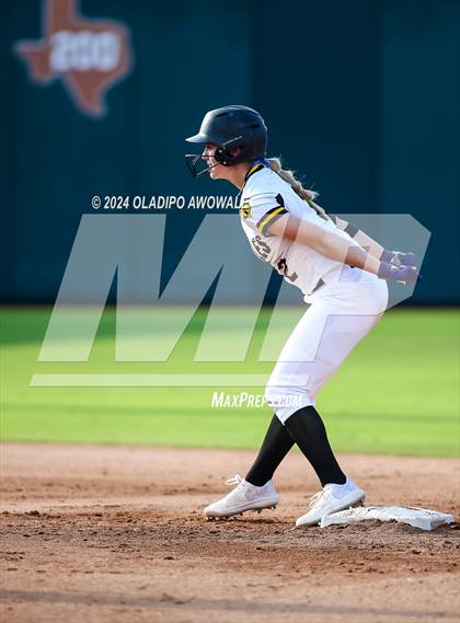 Thumbnail 2 in Neches vs. Jonesboro (UIL 1A Softball Final) photogallery.