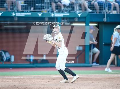 Thumbnail 3 in Neches vs. Jonesboro (UIL 1A Softball Final) photogallery.