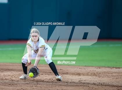 Thumbnail 2 in Neches vs. Jonesboro (UIL 1A Softball Final) photogallery.